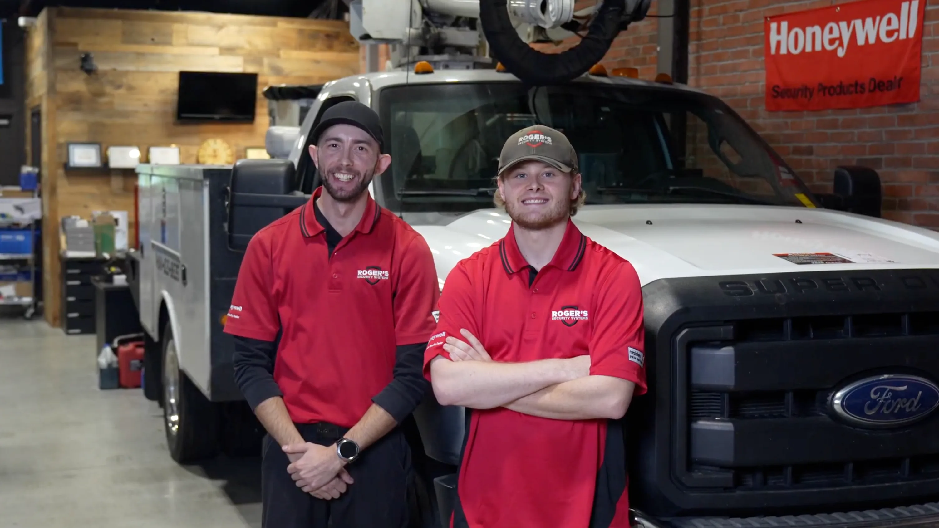 Rogers Security technicians — Burlington, ON